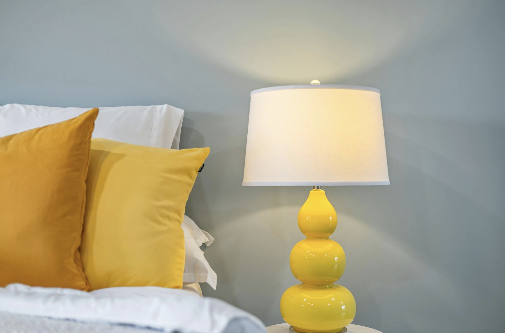 How Tall Should Bedside Lamps Be? A Practical Guide to Perfect Proportions